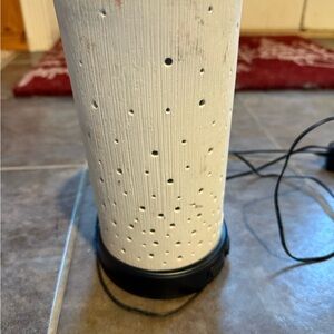 Scentsy White and Black Warmer